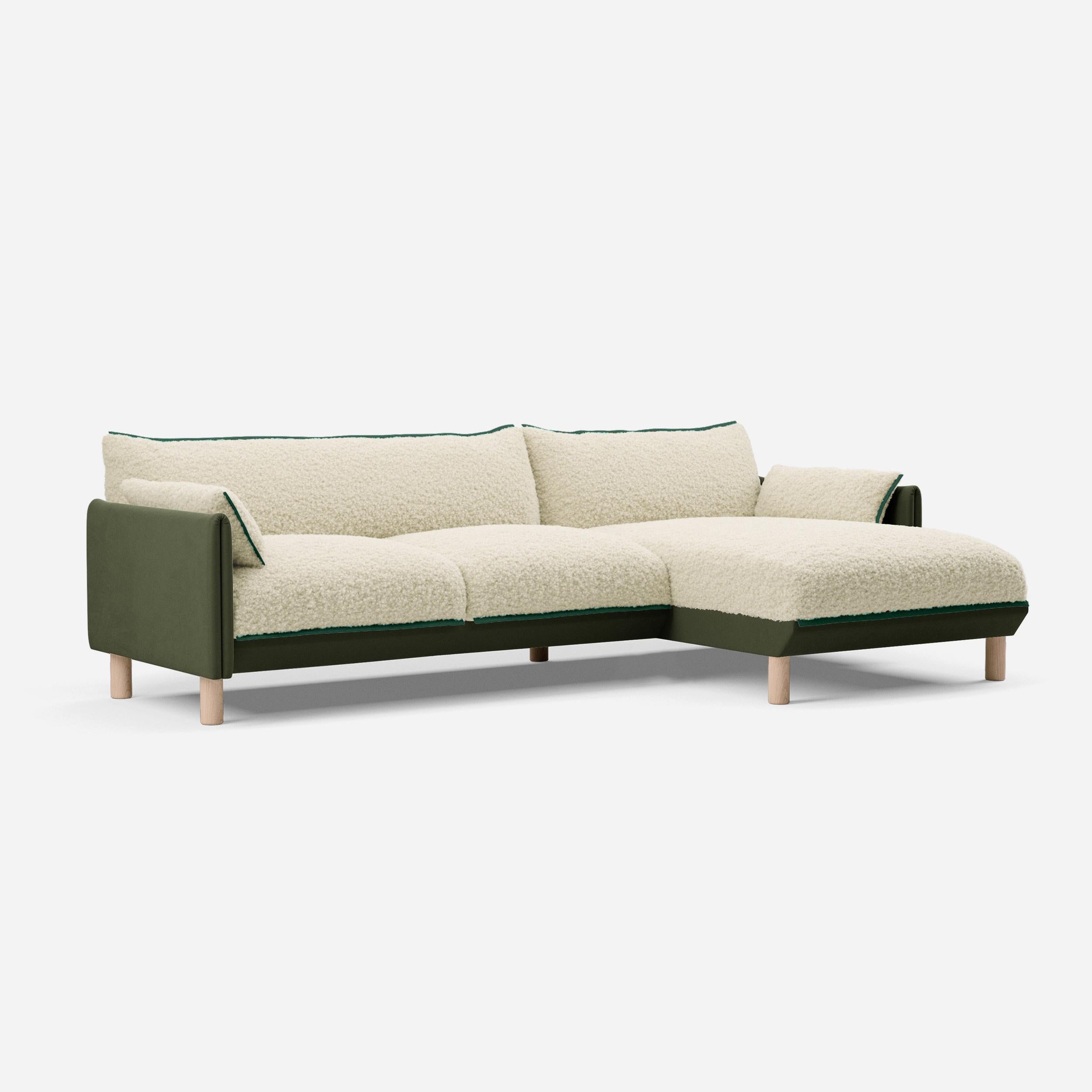 @ Cream Fleece & Dark Green Velvet | Green Trim