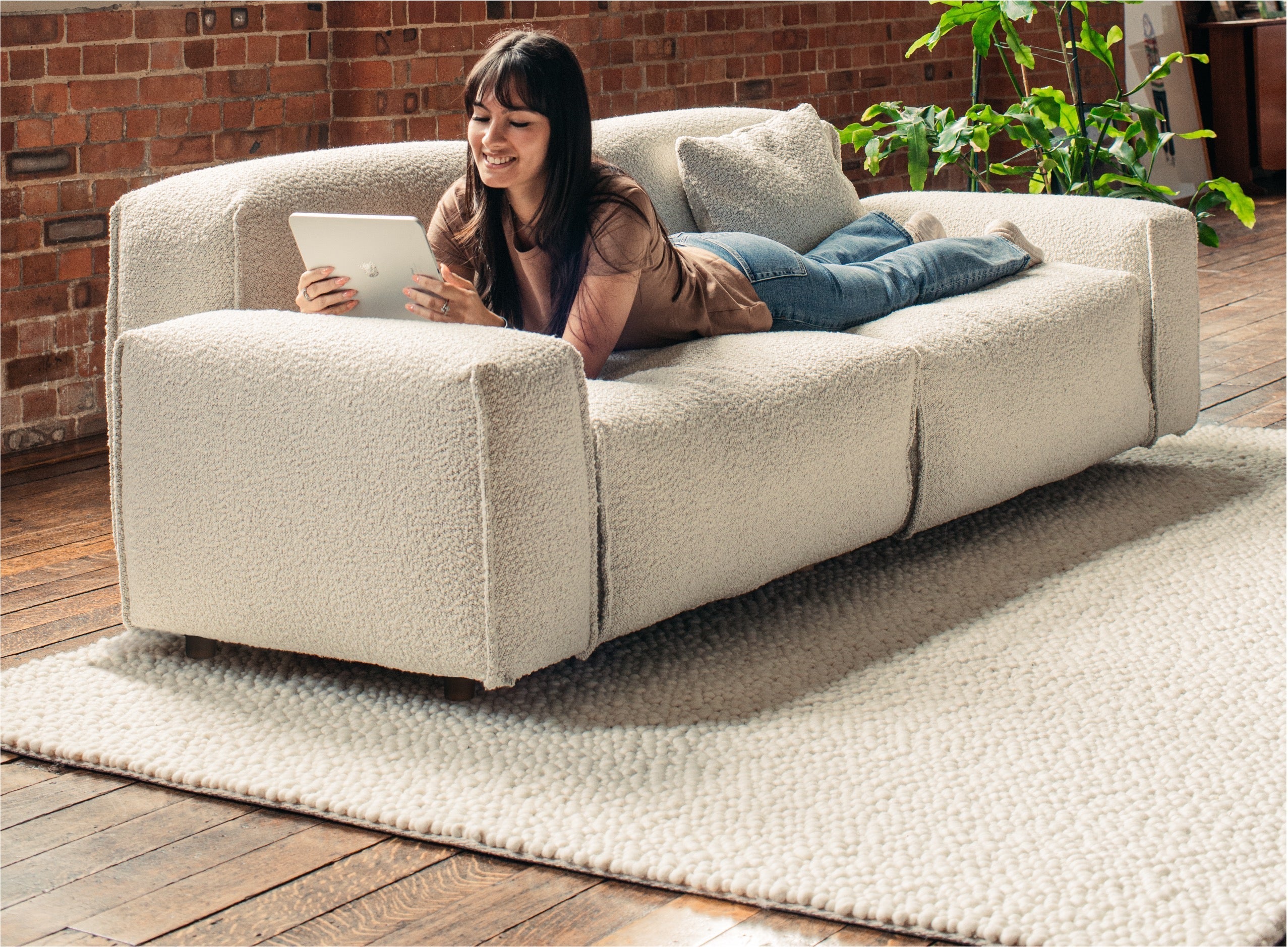 Cozmo Sofas - Float 3 Seater Sofa - Cream Textured Weave - Black Legs - Lifestyle detail
