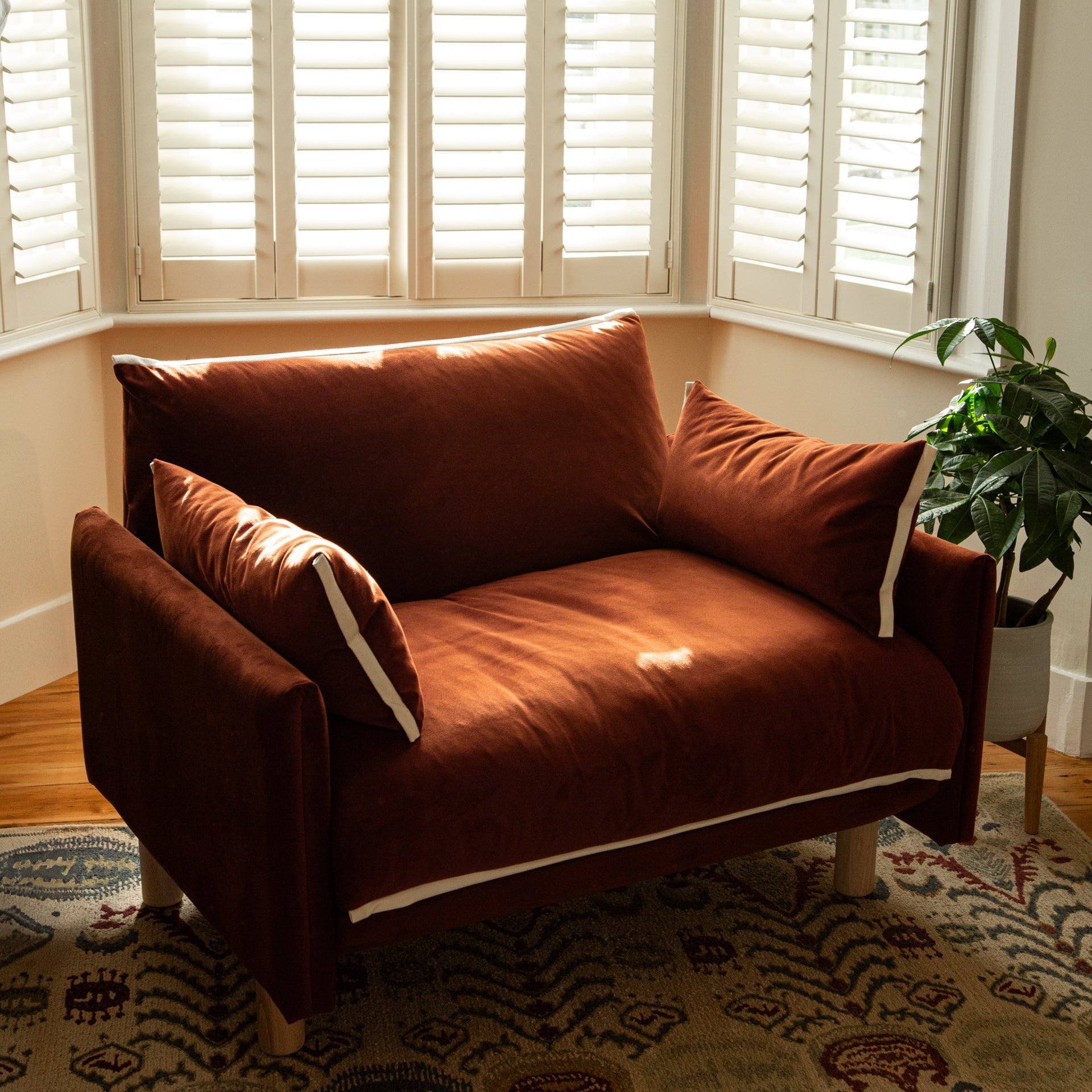 Cozy 1.5 Seater Sofa | Rust Velvet