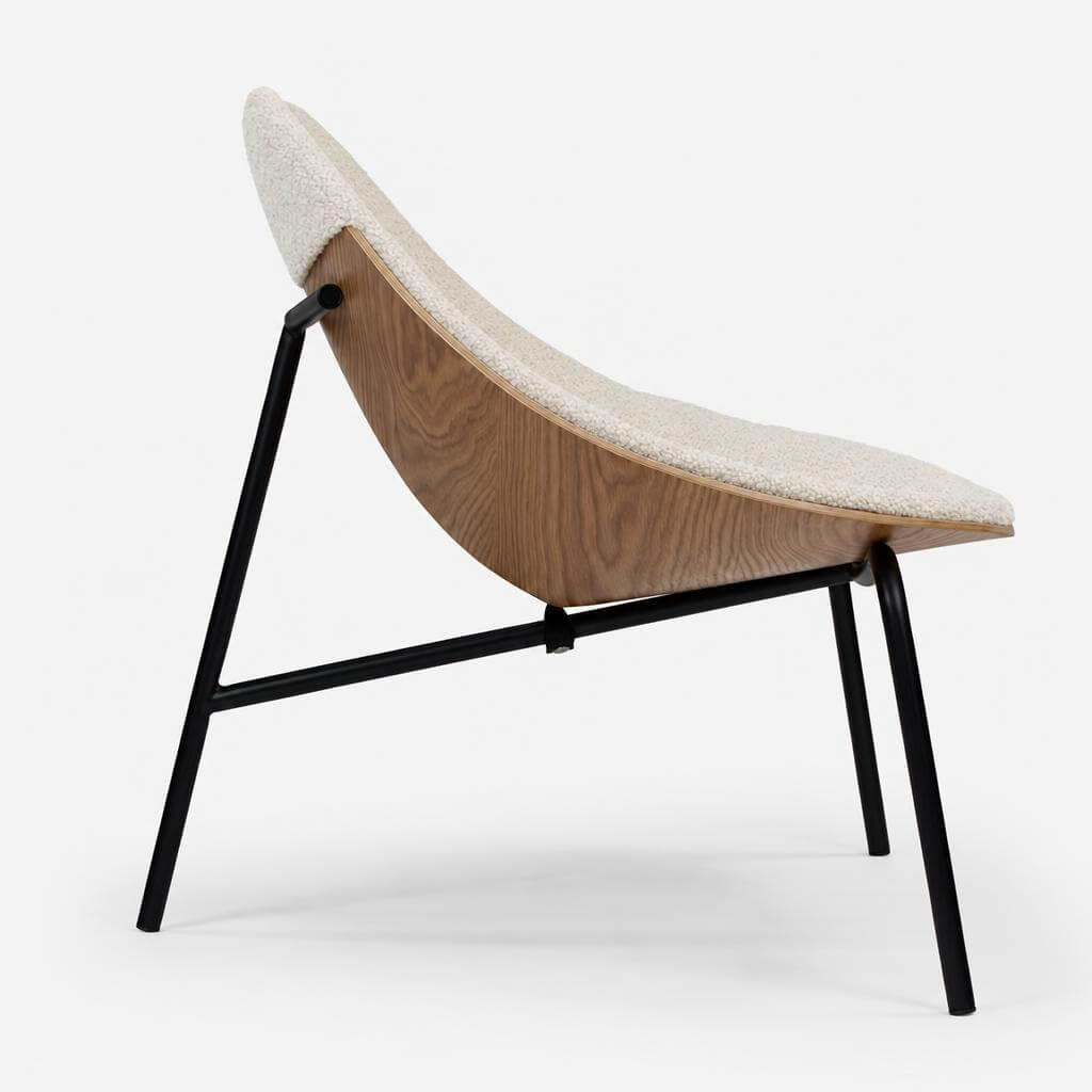 Cozmo Sofas - Gingko Oak Chair - Cream Fleece - Detail view